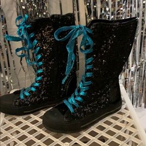 Adorable girls zip up boots